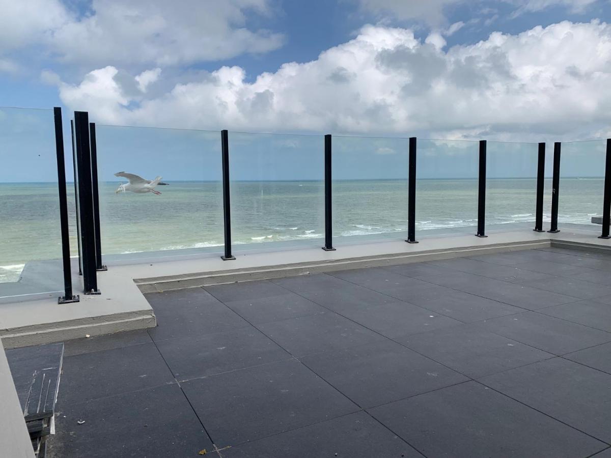 Stormvogel Oostende: Penthouse Studio with Panoramic Sea View Exterior photo